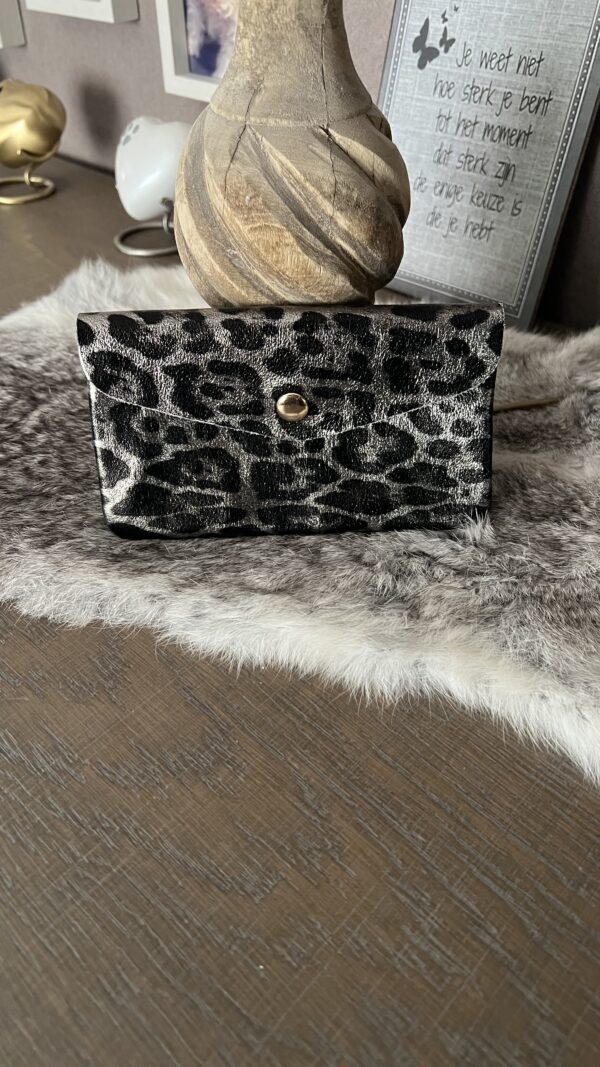 Groot Lederen Portemonneetje Metalic Zilver-Zwart ( Tijger )