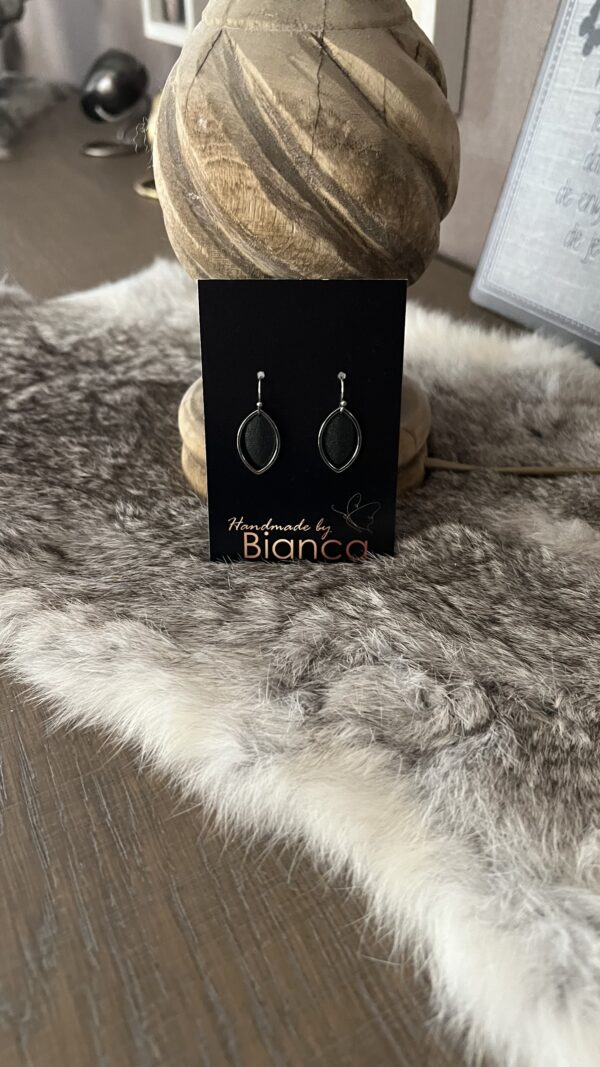 Ellips- Zilver/Zwart