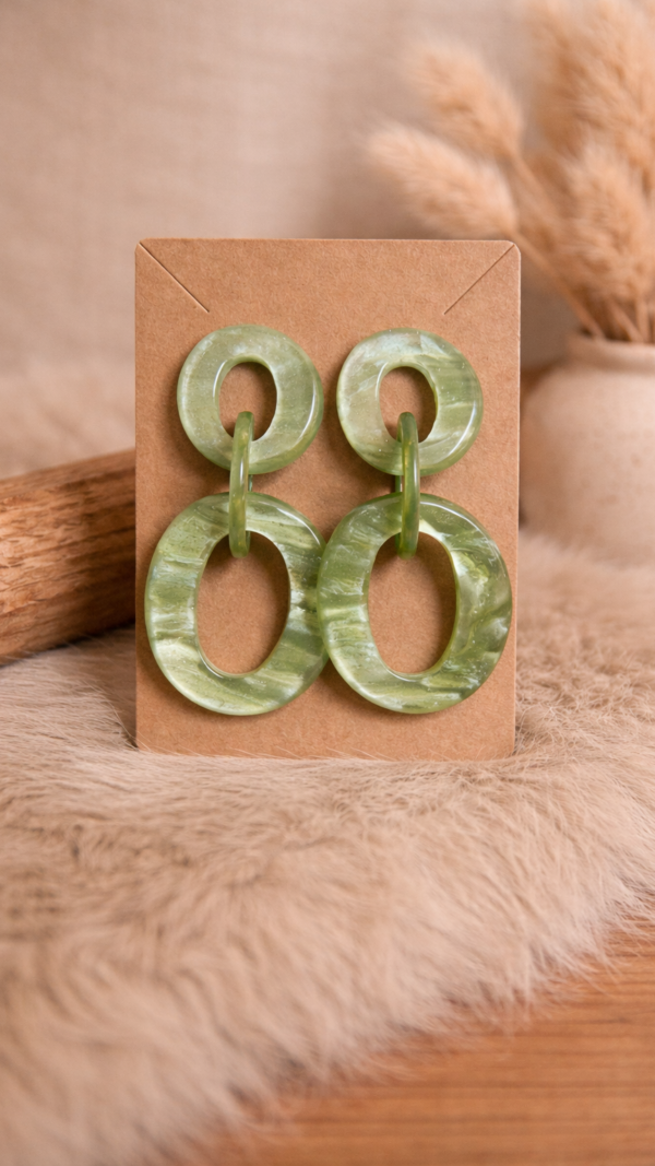 Oorbellen Olive Glow – groene statement oorbellen