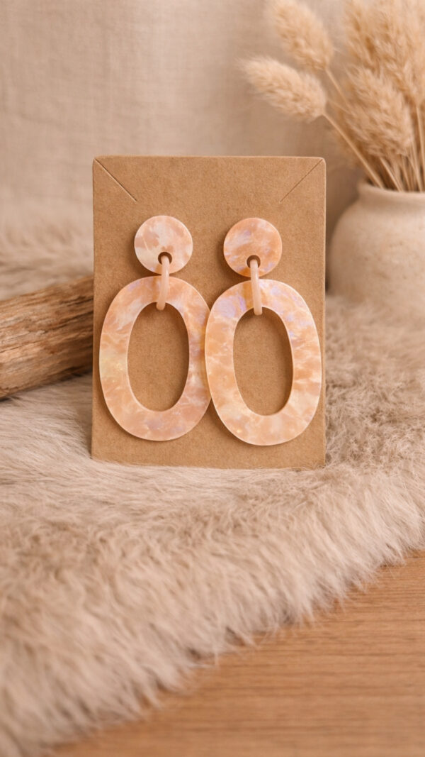 Oorbellen Soft Peach – statement oorbellen