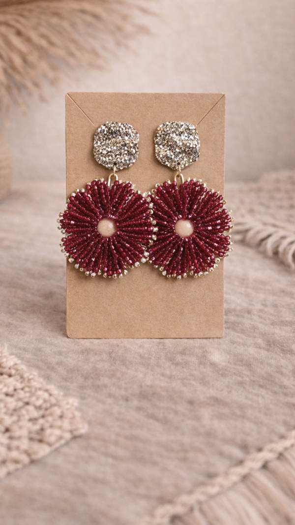 Oorbellen Burgundy Bloom – statement oorbellen