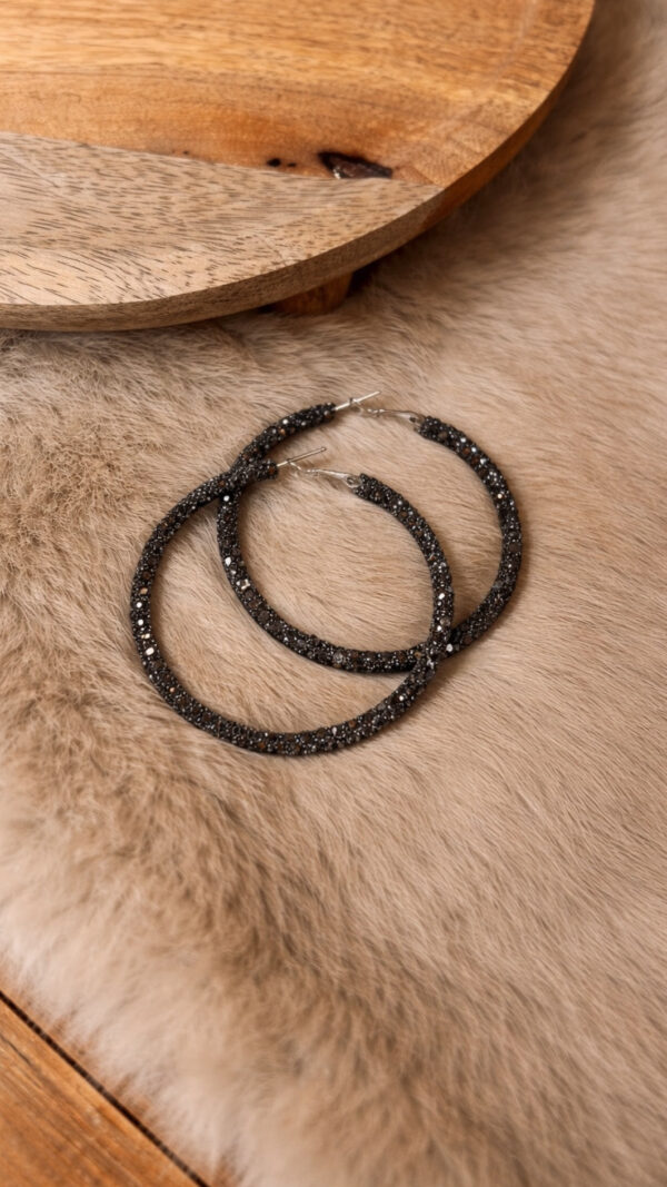 Oorbellen Midnight Hoop – elegante oorbellen
