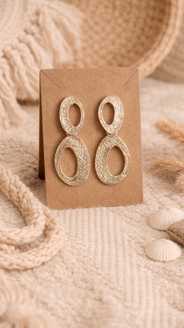 Goude statement oorringen