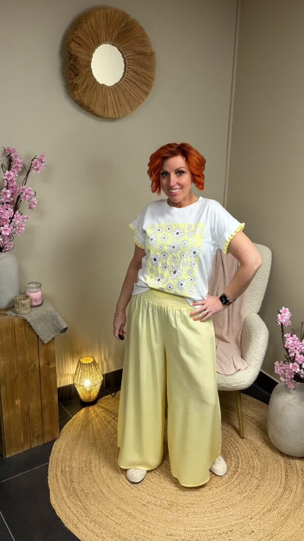 Terra di Siena Bloemen T-shirt Geel