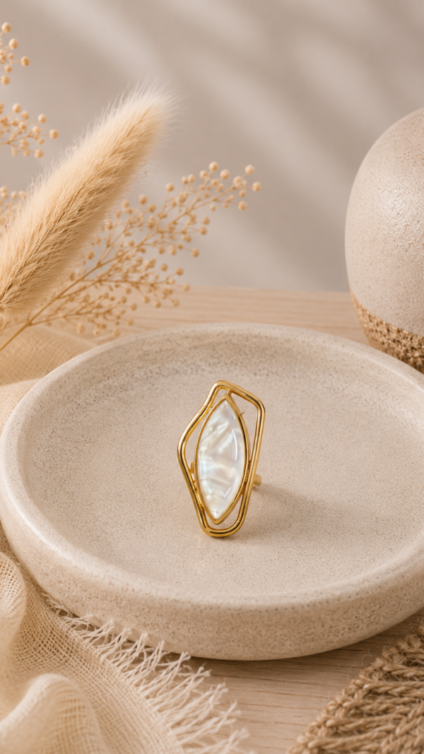 Luna Ring – Goudkleurige Statement Ring